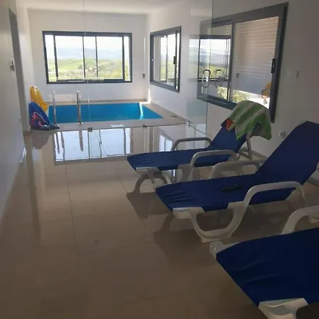 Muscat House Дом отдыха Favaios